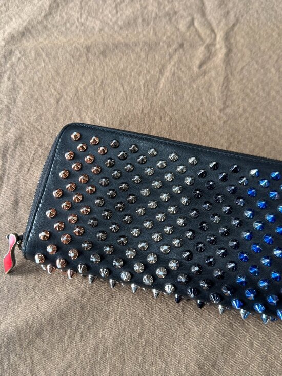 Christian Louboutin Black leather Panettone studded wallett - Picture 2 of 8